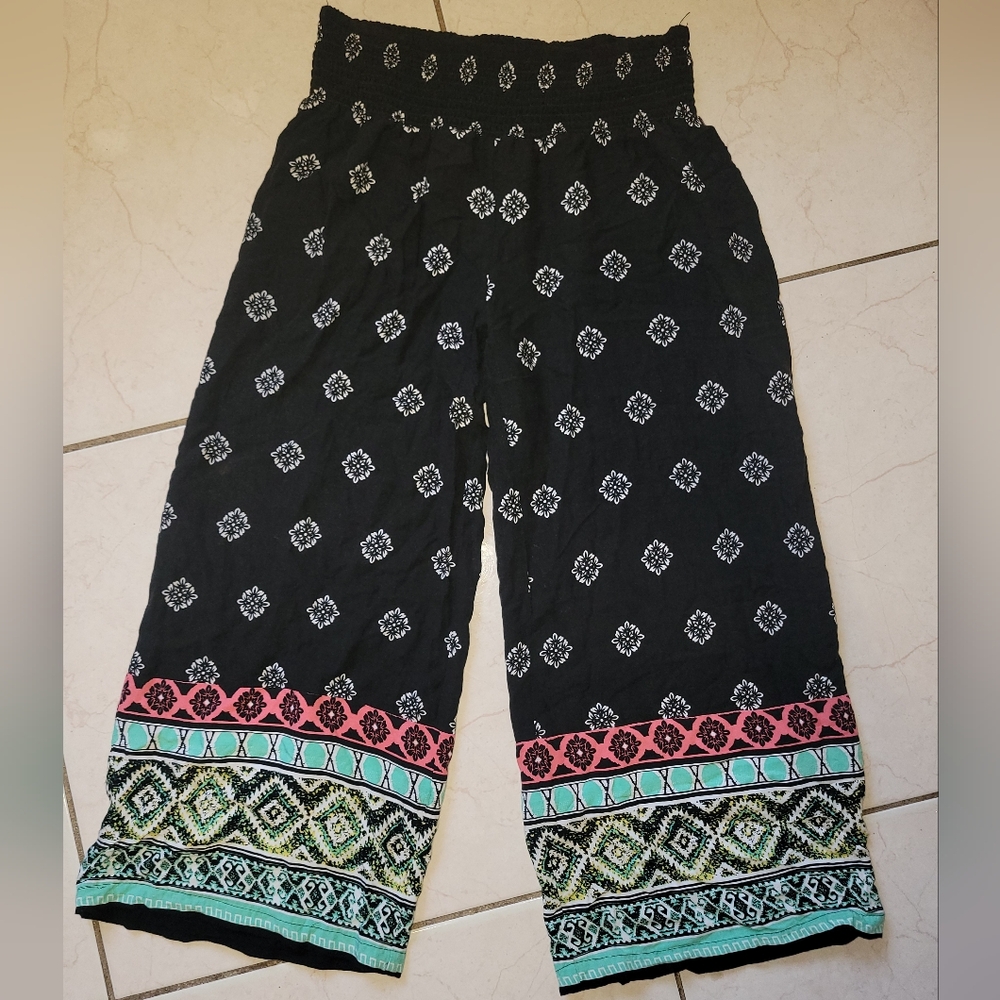 Joe Benbasset Black Capris with Pink and Green Accents